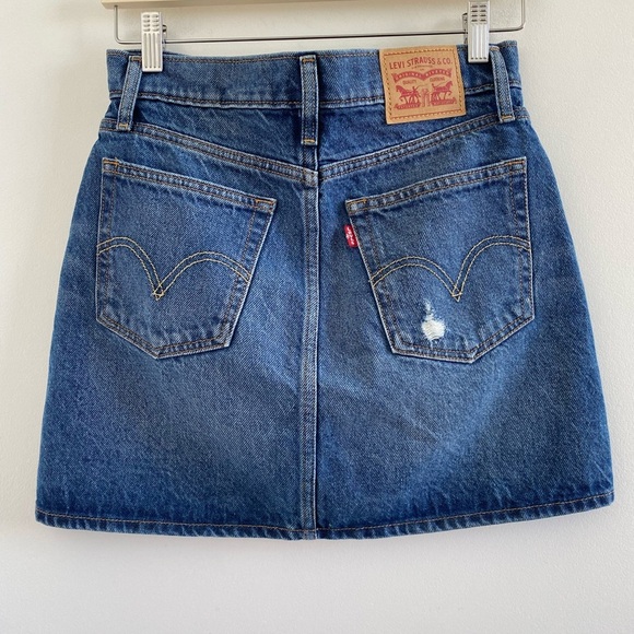 Levi's Blue Distressed Jean Mini Skirt Size 25 Rodeo Western Festival - Picture 4 of 6